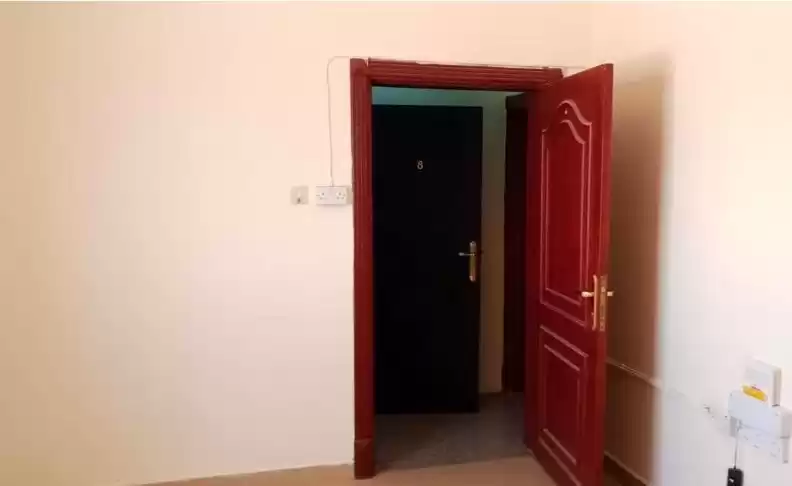 Жилой Готовая недвижимость Студия Н/Ф Пентхаус  в аренду в Аль-Садд , Доха #15912 - 1  image 